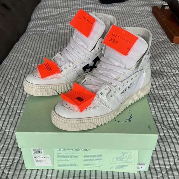 Off- White c/o Virgil Abloh Off Court 3.0 Top Sneaker - Picture 13 of 13